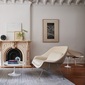Knoll Saarinen Collection Womb Setteeの写真