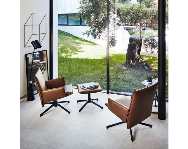 ノル(Knoll) Edward Barber & Jay Osgerby Collection Pilot Ottomanの写真