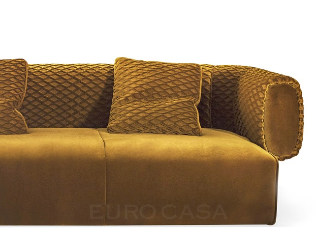Hessentia Cornelio Cappellini HUG Sofaの写真