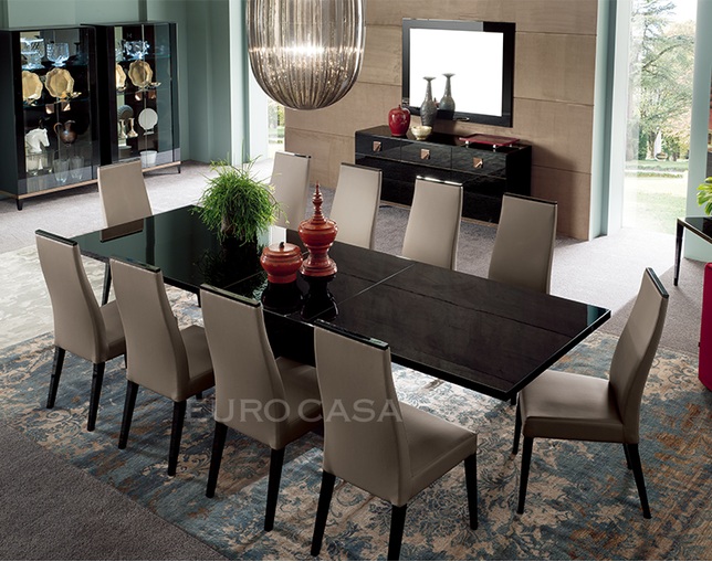 EURO CASA Selection ダイニングテーブルの写真