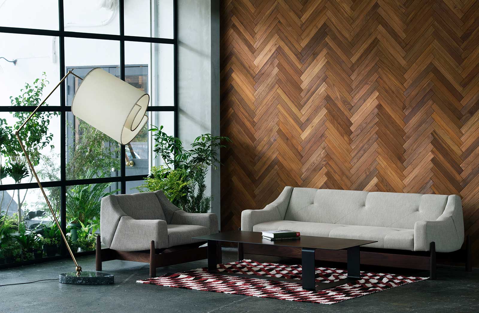 COMPLEX UNIVERSAL FURNITURE SUPPLYの写真