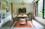 COMPLEX UNIVERSAL FURNITURE SUPPLYの写真