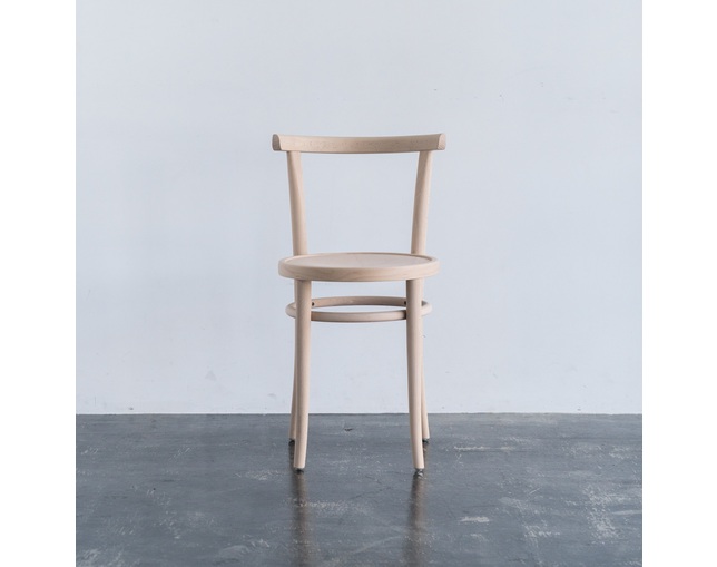 COMPLEX UNIVERSAL FURNITURE SUPPLY MODEL 4151の写真