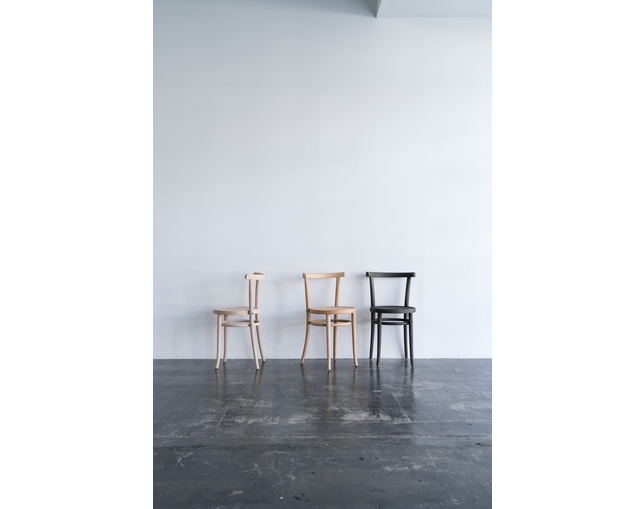 COMPLEX UNIVERSAL FURNITURE SUPPLY MODEL 4151の写真