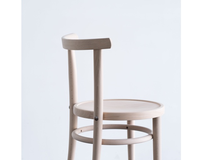 COMPLEX UNIVERSAL FURNITURE SUPPLY MODEL 4151の写真