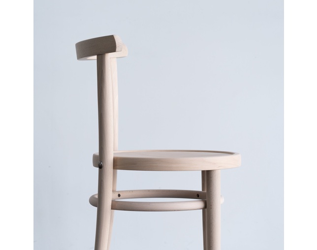 COMPLEX UNIVERSAL FURNITURE SUPPLY MODEL 4151の写真