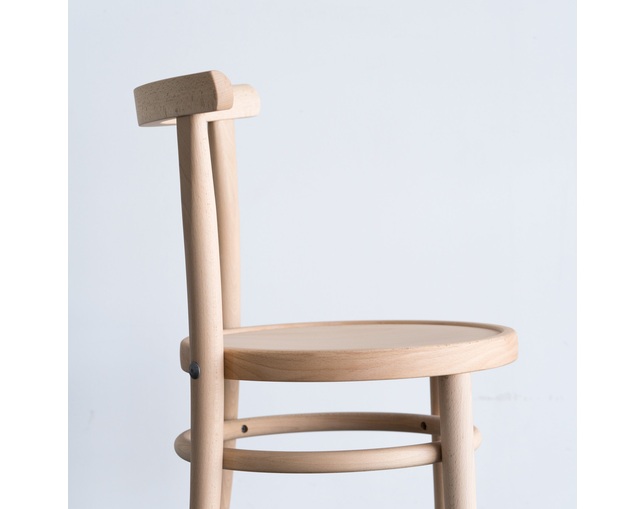 COMPLEX UNIVERSAL FURNITURE SUPPLY MODEL 4151の写真