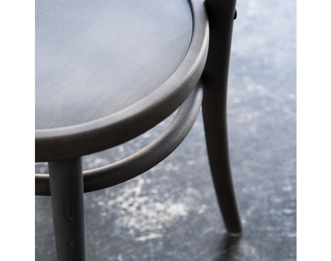 COMPLEX UNIVERSAL FURNITURE SUPPLY MODEL 4151の写真