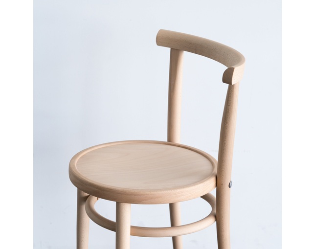 COMPLEX UNIVERSAL FURNITURE SUPPLY MODEL 4151の写真