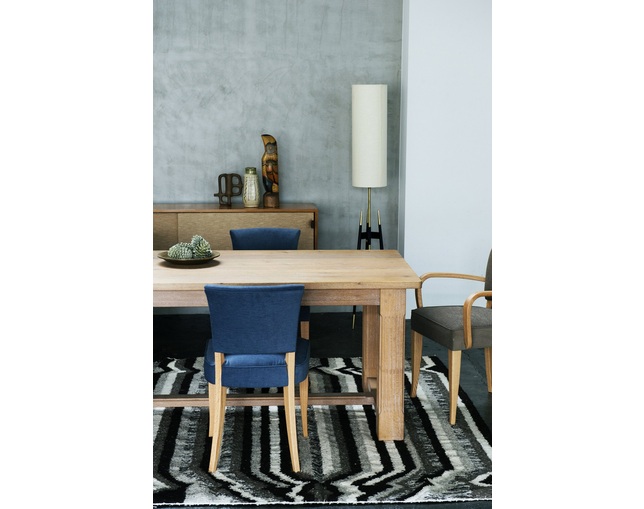 COMPLEX UNIVERSAL FURNITURE SUPPLY Bistro Chairの写真