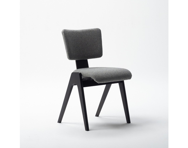 COMPLEX UNIVERSAL FURNITURE SUPPLY Dwarf Chairの写真