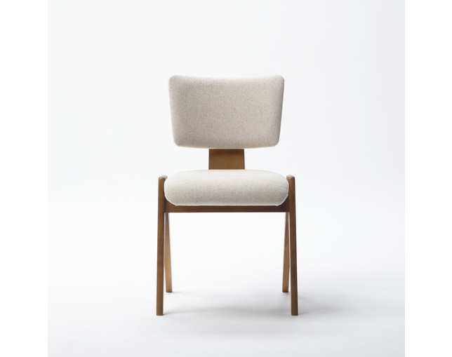 COMPLEX UNIVERSAL FURNITURE SUPPLY Dwarf Chairの写真