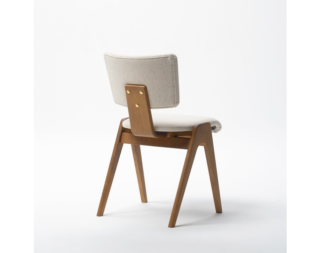 COMPLEX UNIVERSAL FURNITURE SUPPLY Dwarf Chairの写真