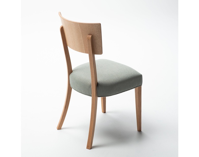 COMPLEX UNIVERSAL FURNITURE SUPPLY Tavern Chairの写真