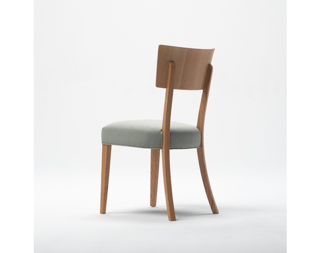 COMPLEX UNIVERSAL FURNITURE SUPPLY Tavern Chairの写真