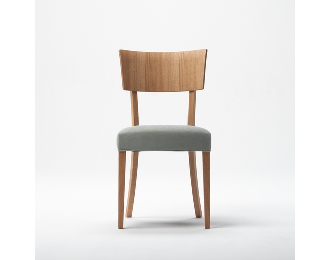 COMPLEX UNIVERSAL FURNITURE SUPPLY Tavern Chairの写真