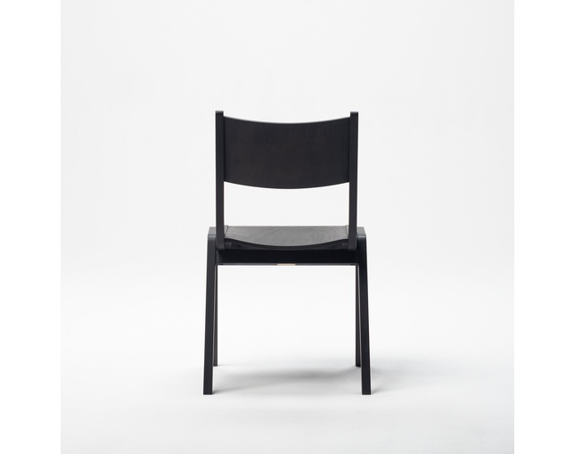 COMPLEX UNIVERSAL FURNITURE SUPPLY Rainer Chairの写真