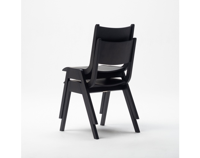 COMPLEX UNIVERSAL FURNITURE SUPPLY Rainer Chairの写真