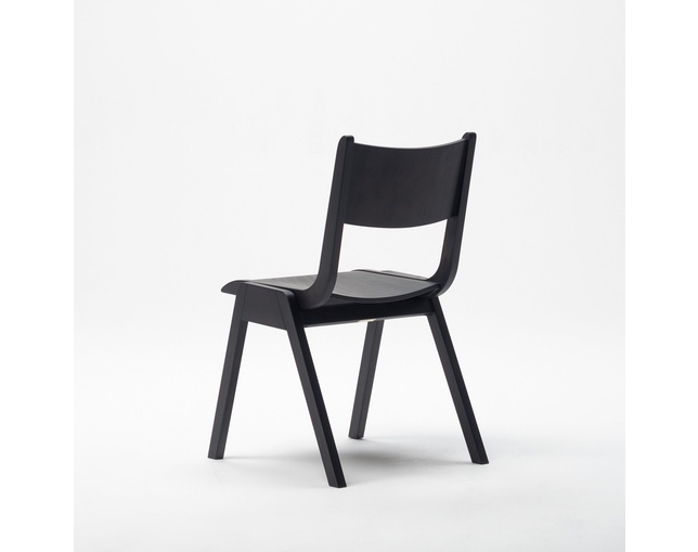 COMPLEX UNIVERSAL FURNITURE SUPPLY Rainer Chairの写真