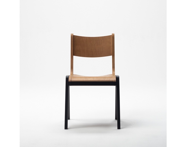 COMPLEX UNIVERSAL FURNITURE SUPPLY Rainer Chairの写真