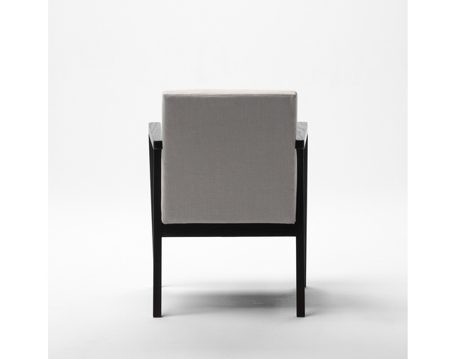 COMPLEX UNIVERSAL FURNITURE SUPPLY Tanker Armchairの写真