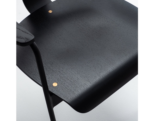 COMPLEX UNIVERSAL FURNITURE SUPPLY F2 Chairの写真