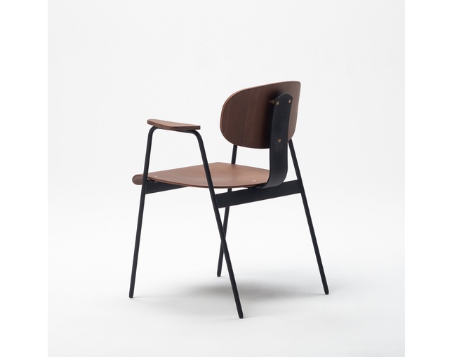 COMPLEX UNIVERSAL FURNITURE SUPPLY F2 Chairの写真