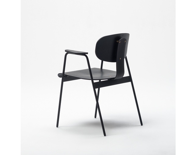 COMPLEX UNIVERSAL FURNITURE SUPPLY F2 Chairの写真
