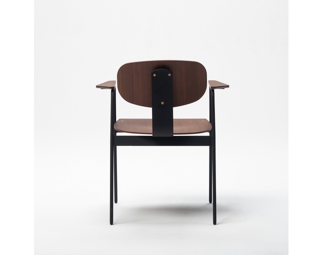 COMPLEX UNIVERSAL FURNITURE SUPPLY F2 Chairの写真