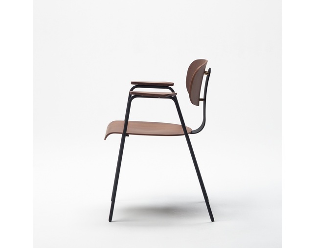 COMPLEX UNIVERSAL FURNITURE SUPPLY F2 Chairの写真