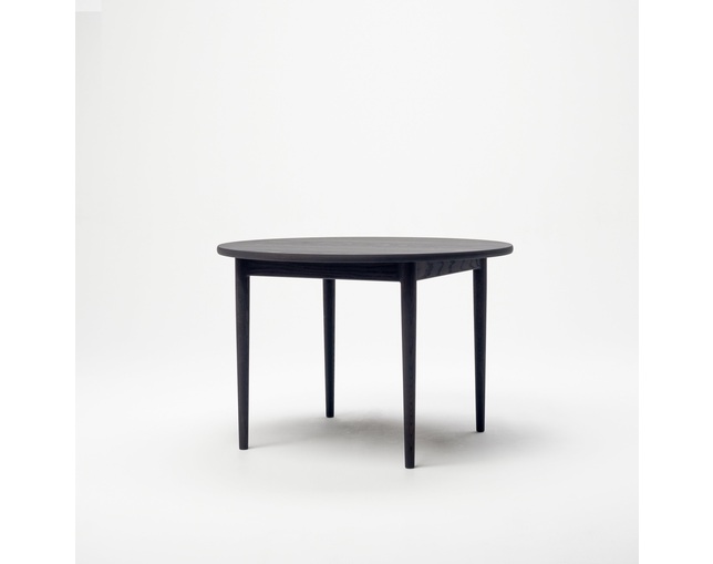 COMPLEX UNIVERSAL FURNITURE SUPPLY Zoe Round Tableの写真
