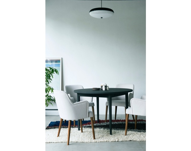 COMPLEX UNIVERSAL FURNITURE SUPPLY Zoe Round Tableの写真