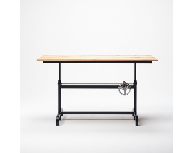 COMPLEX UNIVERSAL FURNITURE SUPPLY Tailor’s Adjustable Workbenchの写真