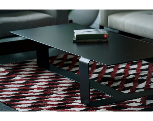 COMPLEX UNIVERSAL FURNITURE SUPPLY Black Rectangle Low Tableの写真
