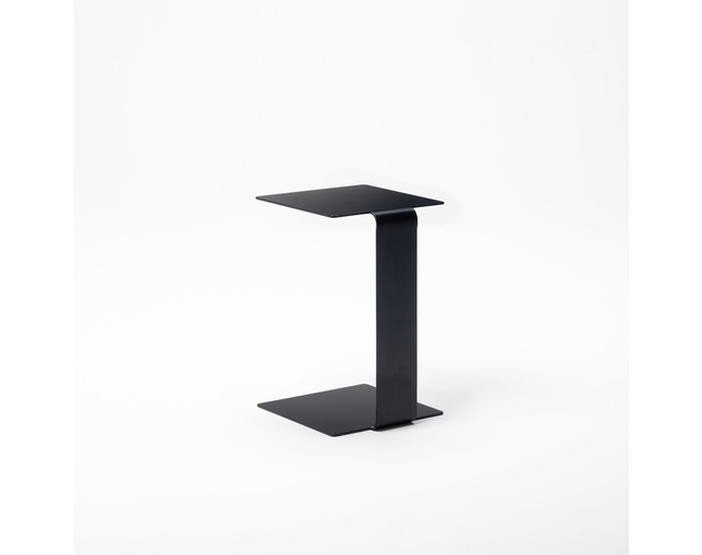 COMPLEX UNIVERSAL FURNITURE SUPPLY Black Side Tableの写真