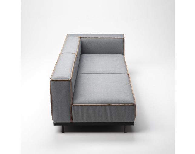 COMPLEX UNIVERSAL FURNITURE SUPPLY Heath Single Arm Sofaの写真