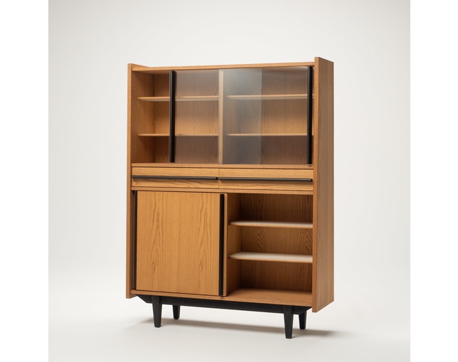 COMPLEX UNIVERSAL FURNITURE SUPPLY Rancho Cabinetの写真