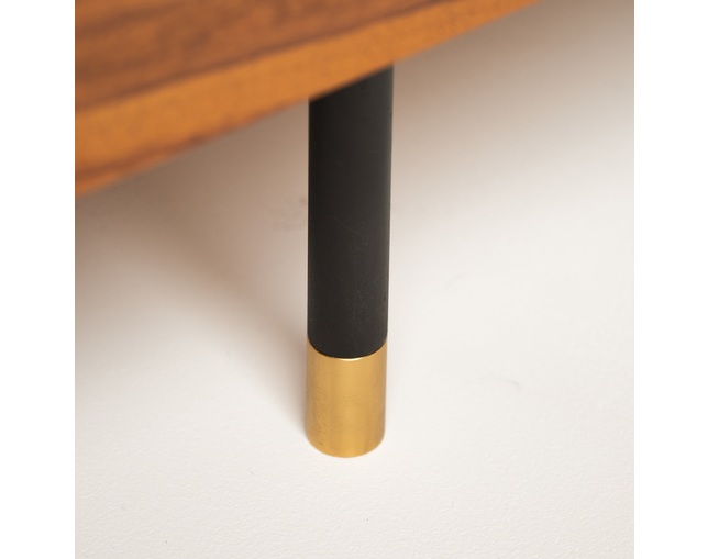 COMPLEX UNIVERSAL FURNITURE SUPPLY HORIZONTAL CREDENZAの写真