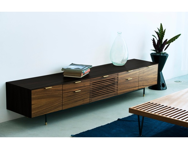COMPLEX UNIVERSAL FURNITURE SUPPLY HORIZONTAL CREDENZAの写真