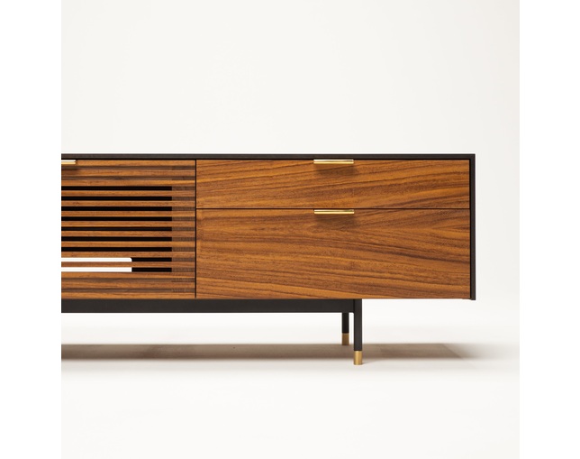 COMPLEX UNIVERSAL FURNITURE SUPPLY HORIZONTAL CREDENZAの写真
