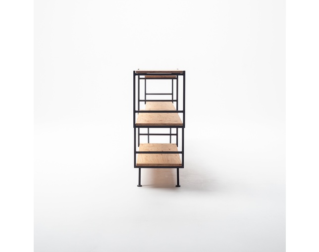 COMPLEX UNIVERSAL FURNITURE SUPPLY Planter Shelfの写真
