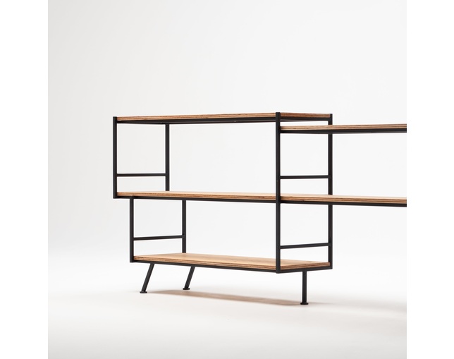 COMPLEX UNIVERSAL FURNITURE SUPPLY Planter Shelfの写真