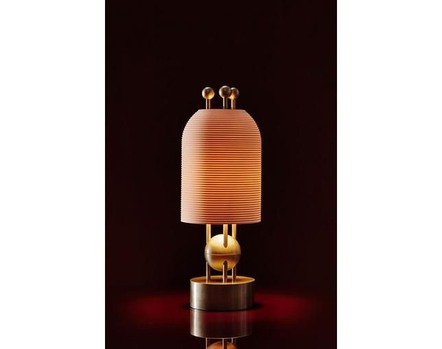 APPARATUS LANTERN TABLE LAMPの写真