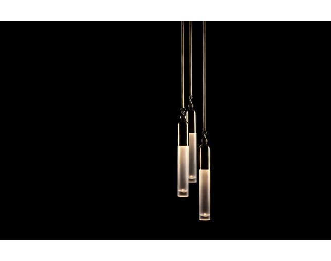 APPARATUS Tassel 3 Installationの写真