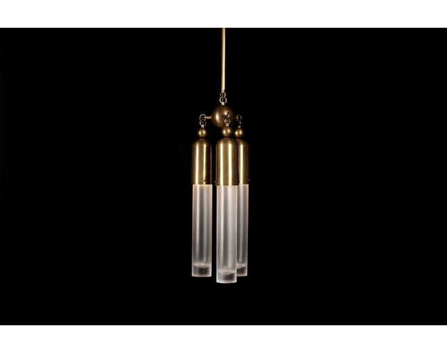 APPARATUS Tassel 3 Pendantの写真