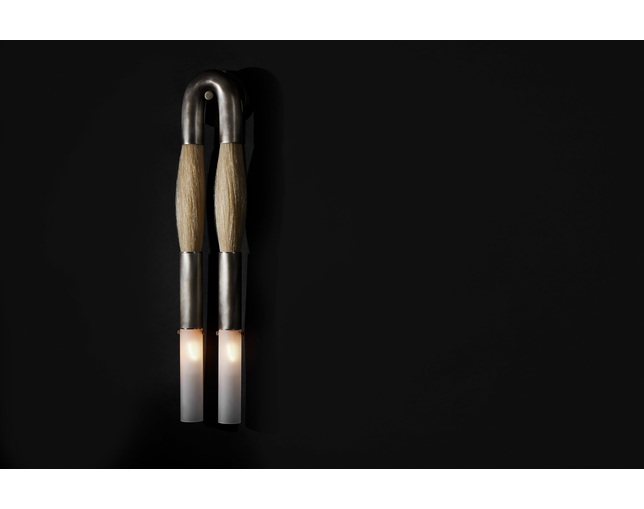 APPARATUS Horsehair Sconce / Tarnished Silverの写真