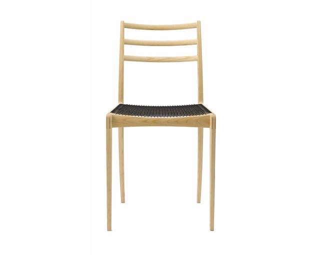 ELEGANCE NORDIC LIGHT DINING CHAIRの写真