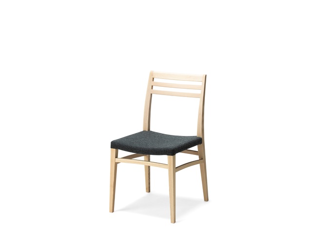 平田椅子製作所 FIKA Side Chairの写真