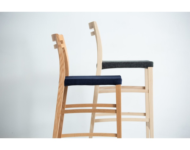 平田椅子製作所 FIKA Bar Chair 75の写真