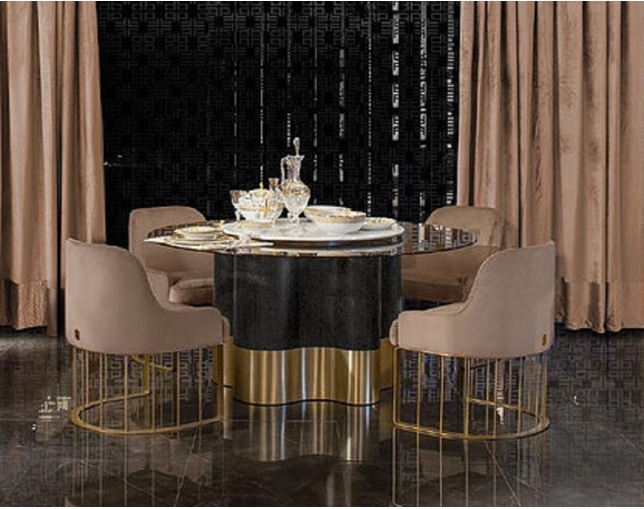 Tonino Lamborghini MARYGOLD　高級テーブルの写真